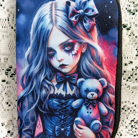 🆕️LAST 1🌹GOTH GIRL & TEDDY BEAR ZIPPERED CLUTCH/WRISTLET WALLET/GOTH PUNK Y2K - Picture 10 of 17